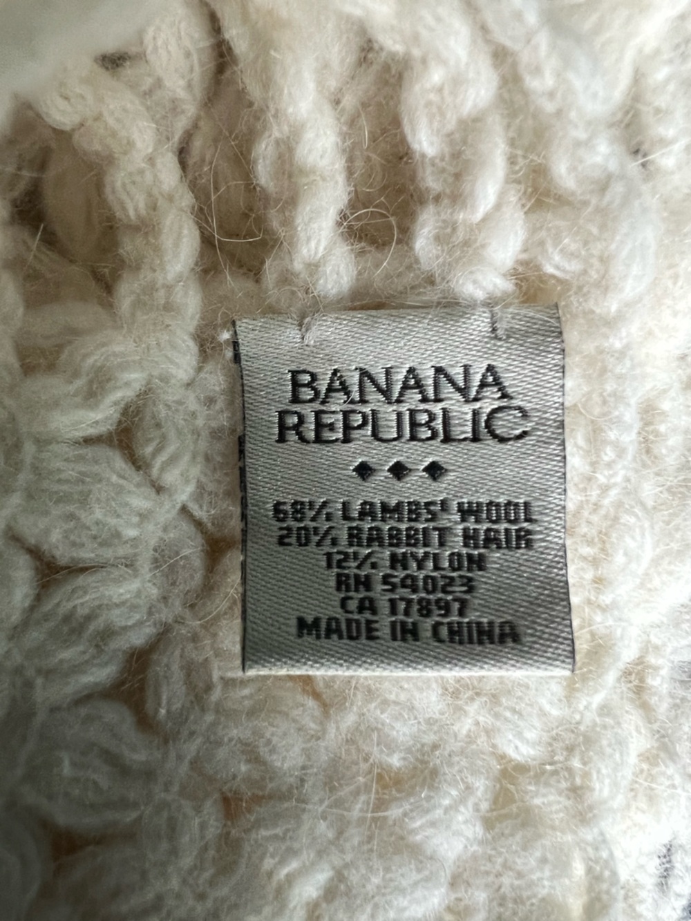 Banana Republic Factory Cream Knit Scarf and Gloves Set - Picture 4 of 4